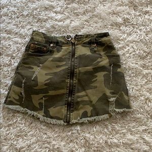 Camo skirt